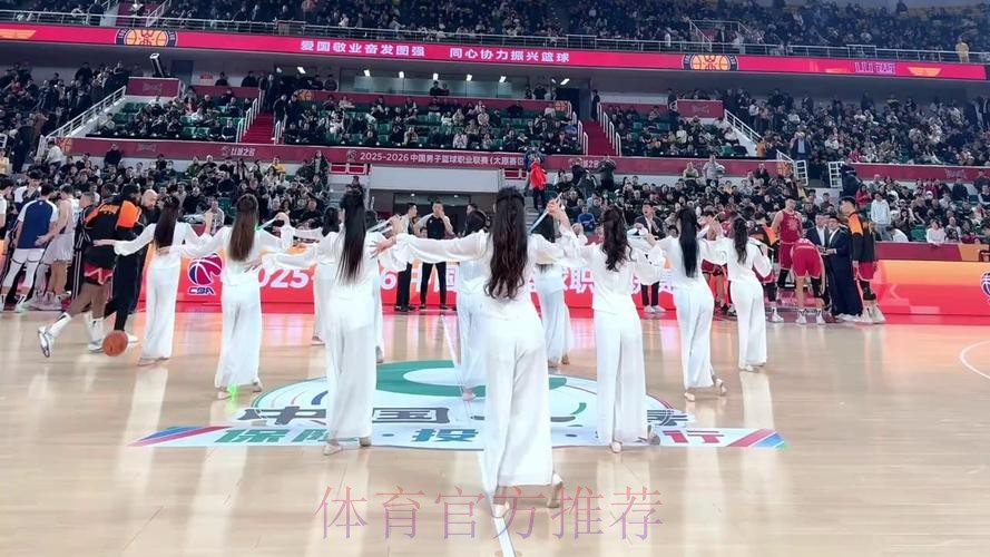 山西男篮啦啦队社媒分享舞蹈:还得是老歌,得劲儿~